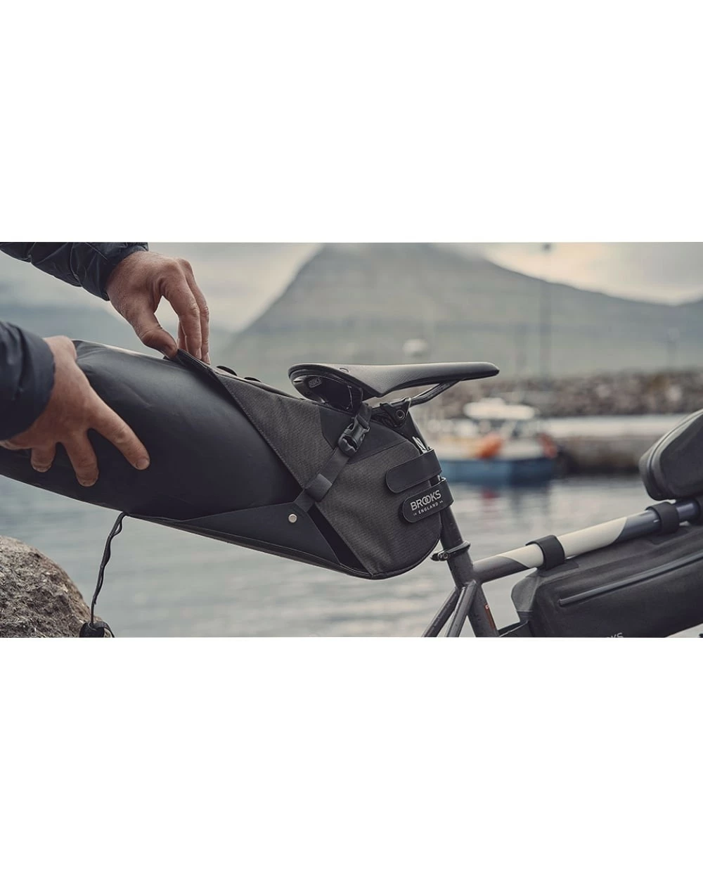 Bagagerie & Bikepacking Sacoche De Selle Brooks Scape 8 Bagagerie & Bikepacking Sacoche De Selle Brooks Scape – Image 7