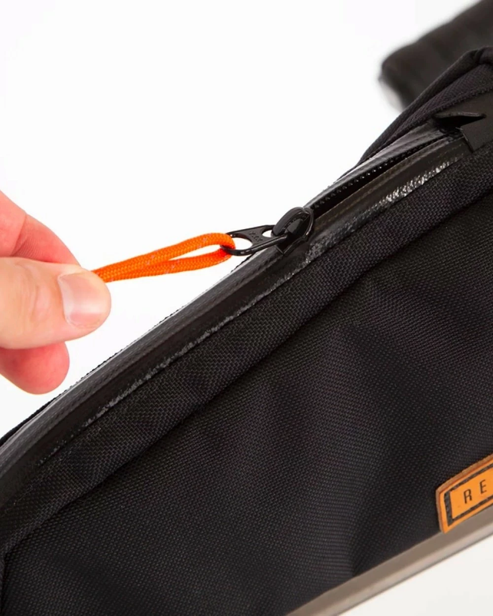 Bagagerie & Bikepacking Sacoche RESTRAP Top Tube Bolt 7 Bagagerie & Bikepacking Sacoche RESTRAP Top Tube Bolt – Image 5