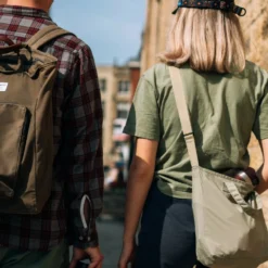 Bidons & Porte-bidon Stanley Classic Trigger Action Mug -Magasin Dusine Antivols stanley classic trigger action mug 1